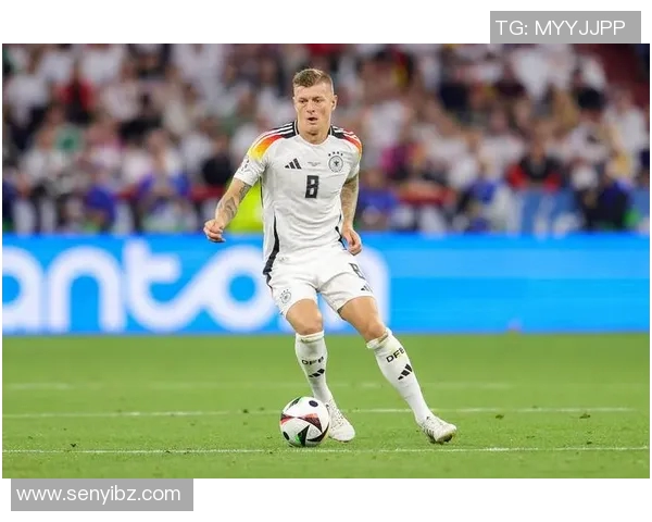 最佳边卫足球明星的崛起与影响力分析及未来发展趋势探讨 最佳边卫足球明星的崛起与影响力分析及未来发展趋势探讨