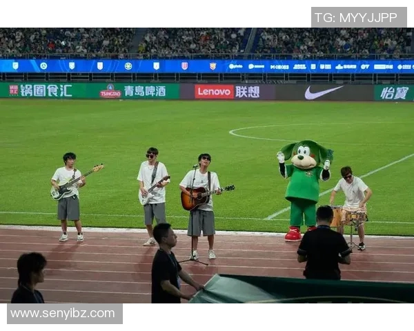 太原足球明星赛盛大开幕球迷齐聚见证精彩对决与激情时刻