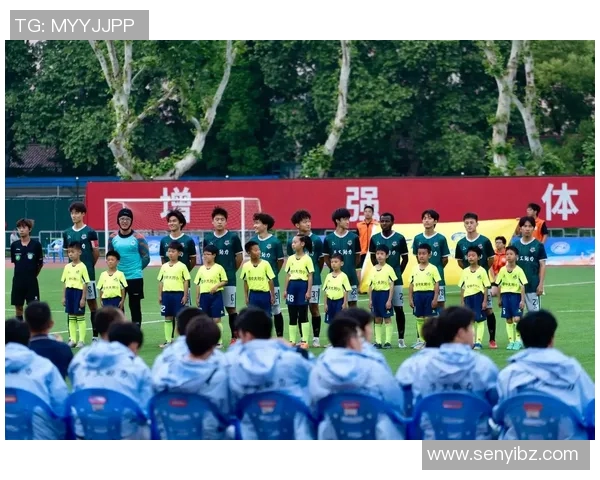 曾经的球童如今的足球明星揭秘与成长之路 曾经的球童如今的足球明星揭秘与成长之路